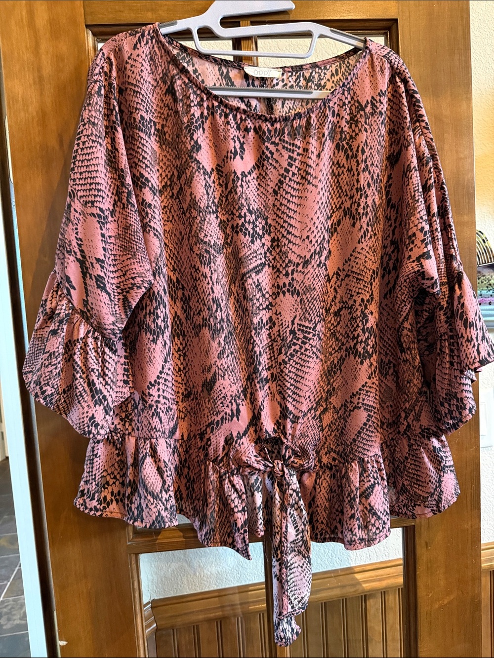 Pink Snake-Print Tie-Hem Women's Blouse